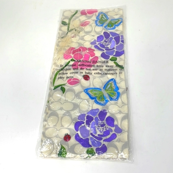 Coach Scarf Silk Signature Embroidered Floral Oblong MSRP $198-NWT - Picture 1 of 7
